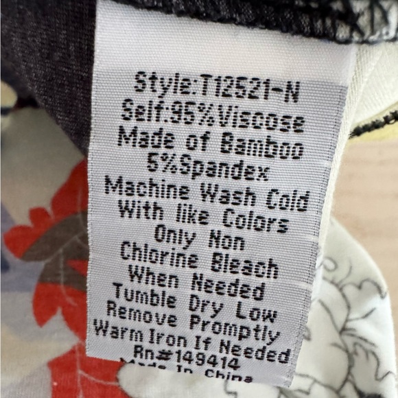 Johnny Was Marritt Favorite Long sleeve, V Neck Tee bamboo - Picture 4 of 5